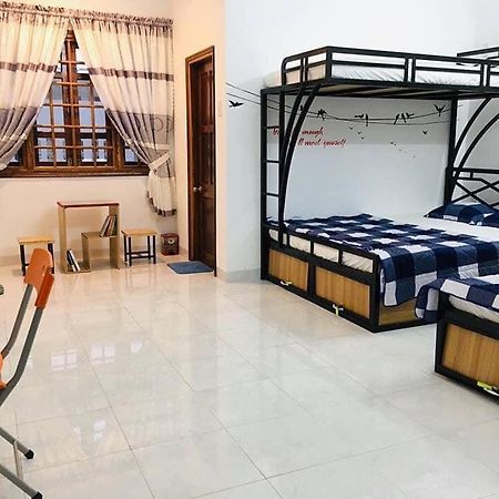 Lotus Homestay Tuy Hoa Esterno foto