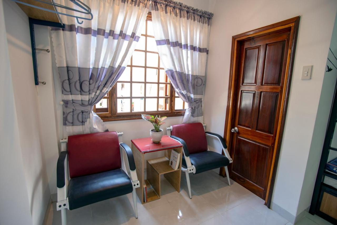 Lotus Homestay Tuy Hoa Esterno foto