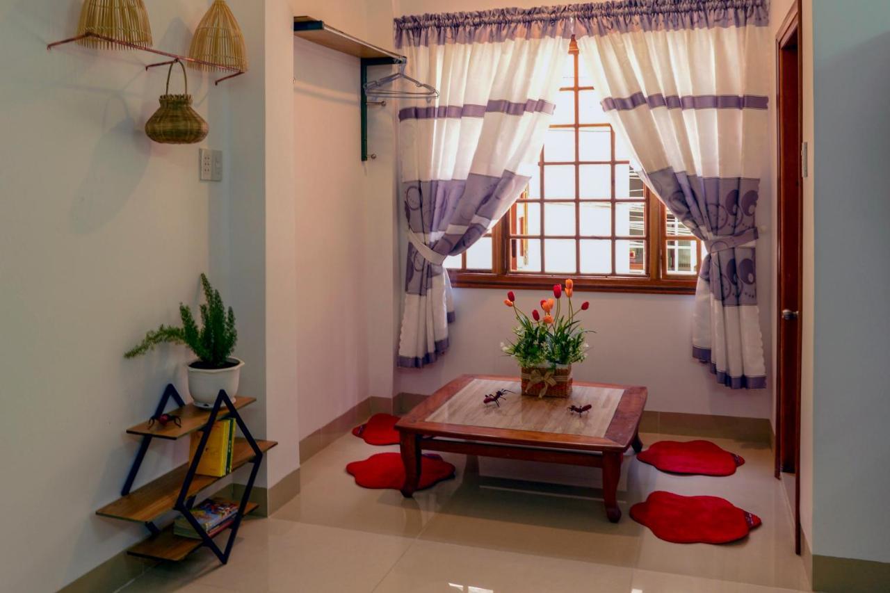 Lotus Homestay Tuy Hoa Esterno foto