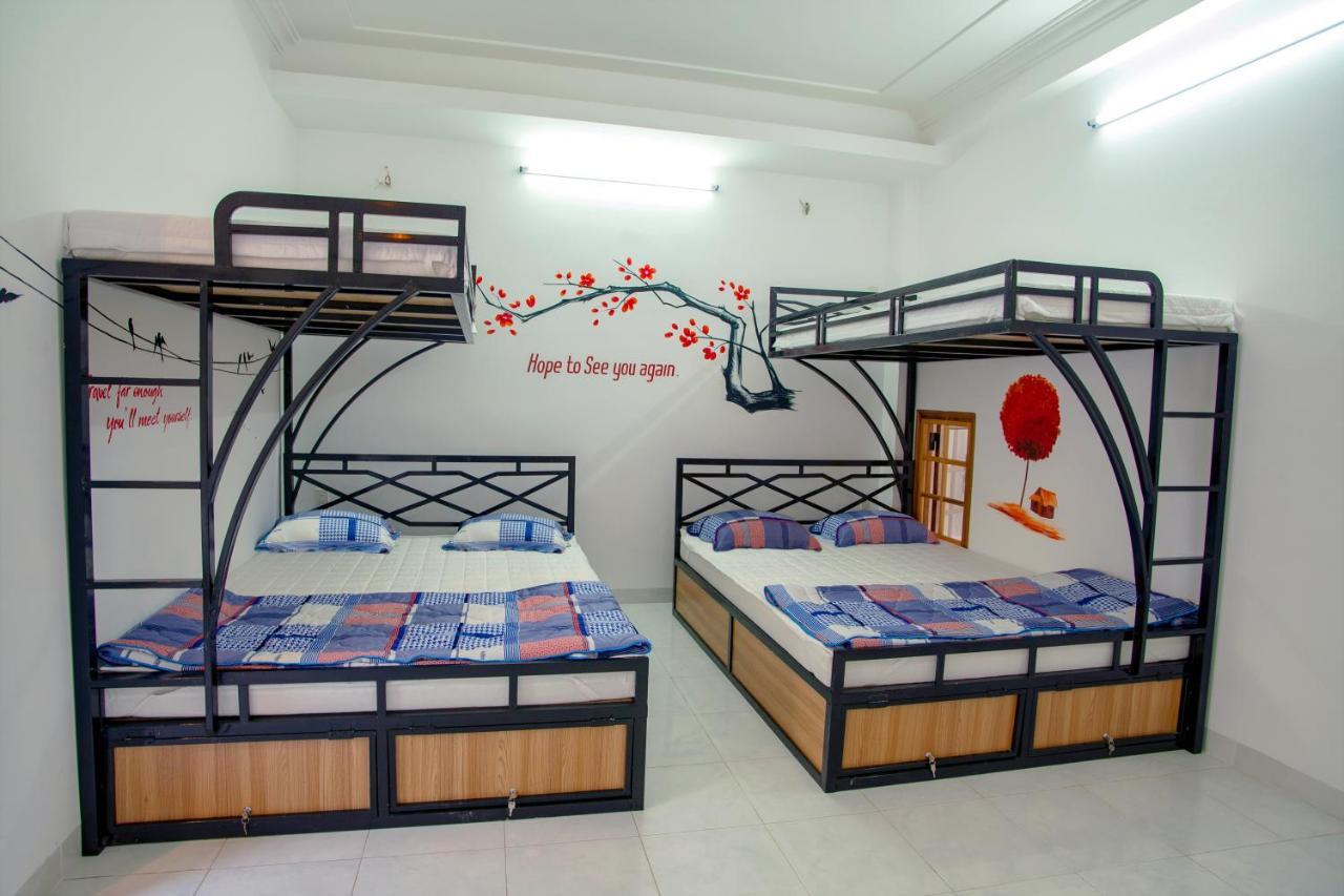 Lotus Homestay Tuy Hoa Esterno foto