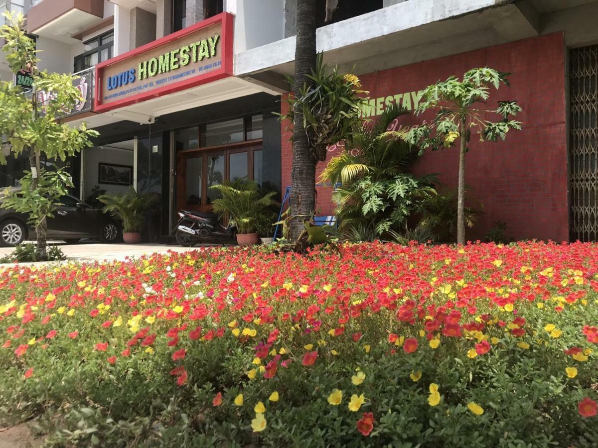 Lotus Homestay Tuy Hoa Esterno foto