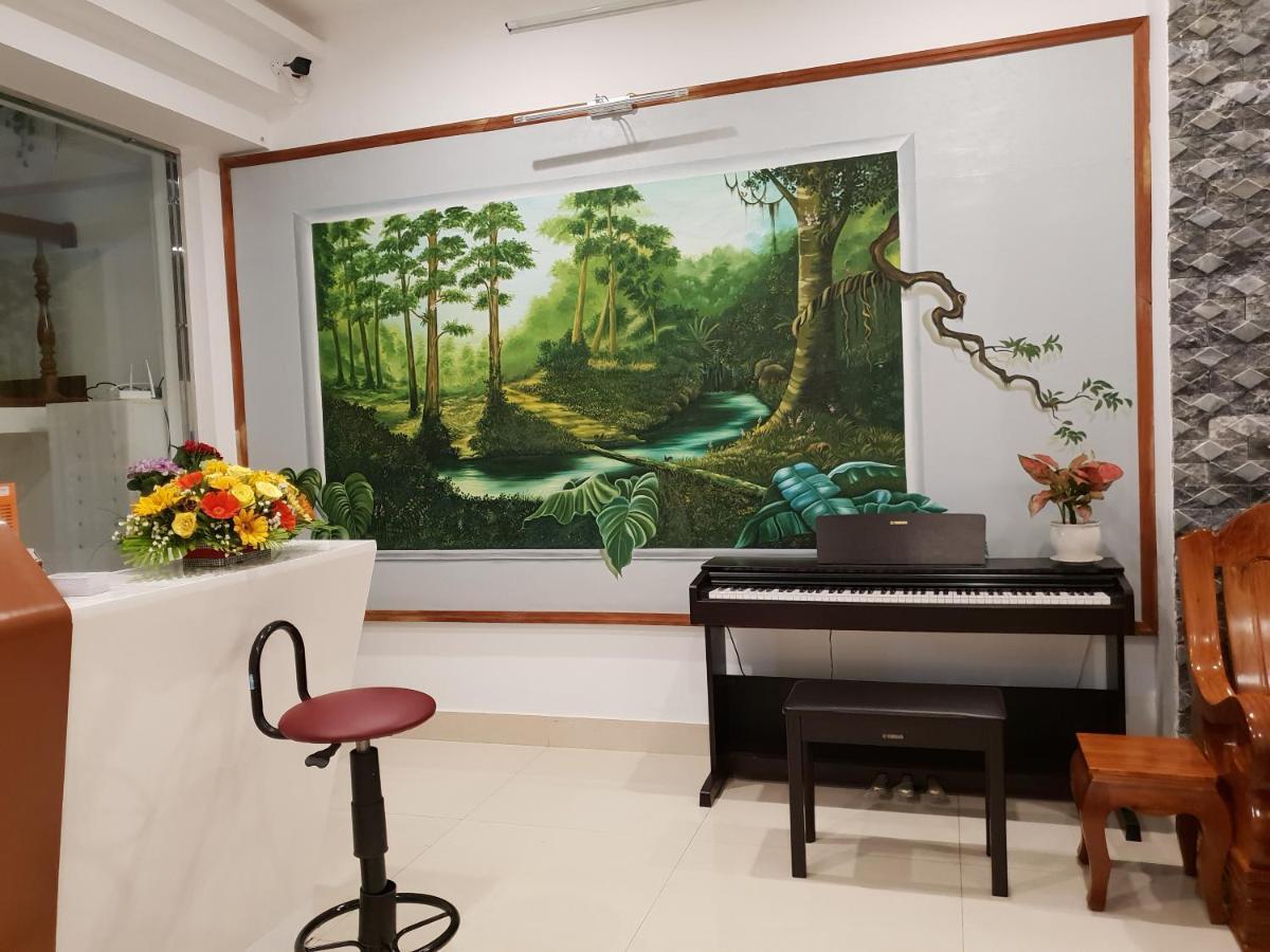 Lotus Homestay Tuy Hoa Esterno foto